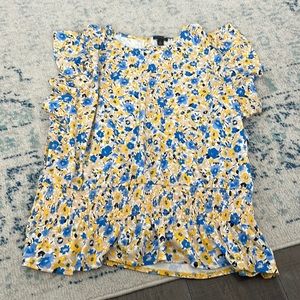 Brand new Ann Taylor top. Ruffles sleeved and elastic waist w peplum